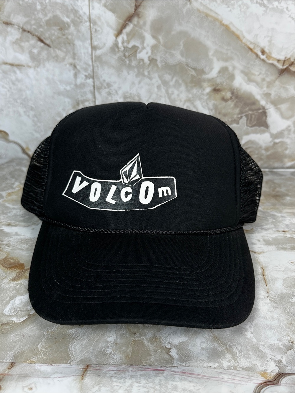 Volcom 90’s Black Snapback Vintage Skate Trucker Hat